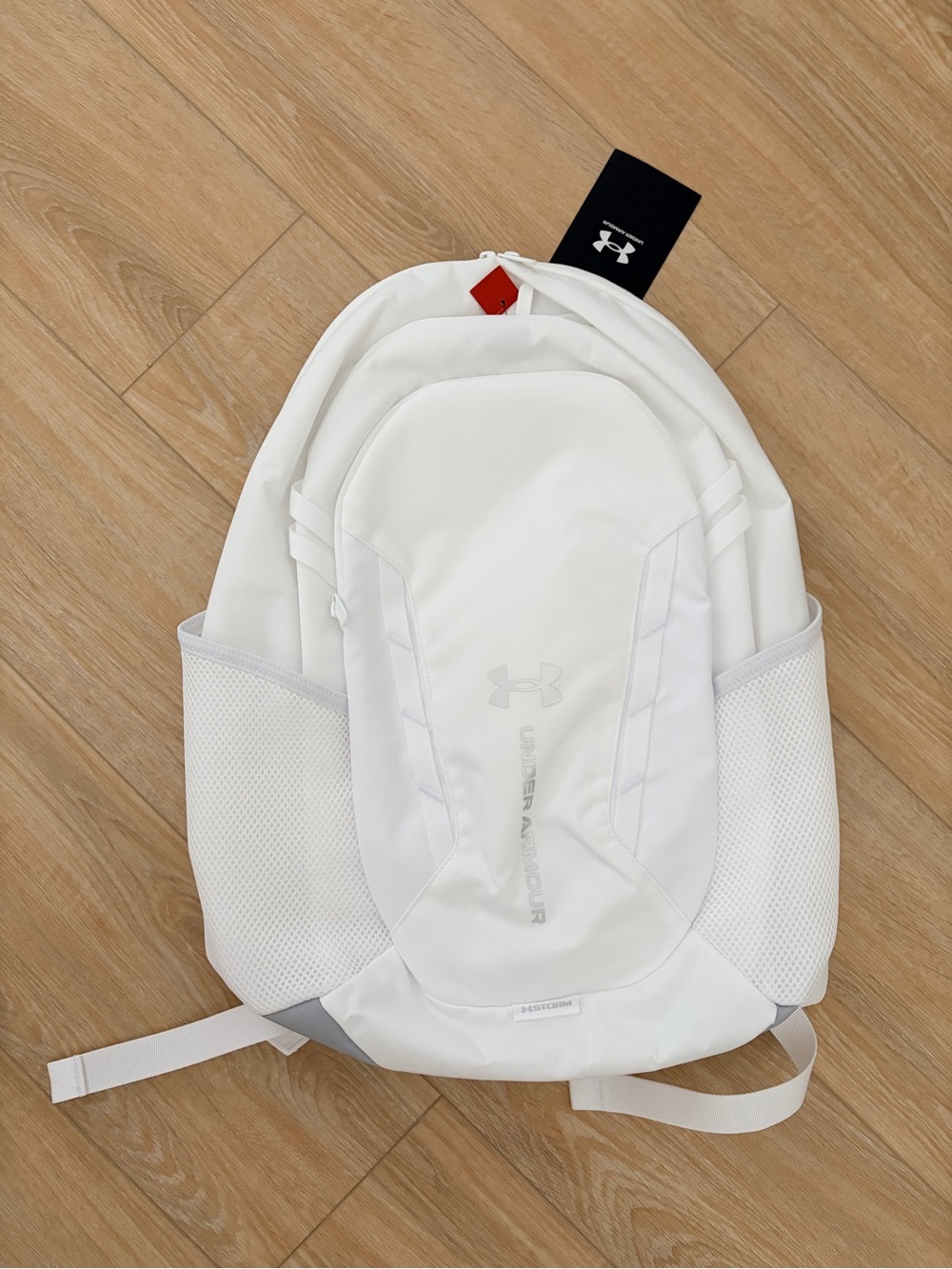 UAWhite Backpack✨